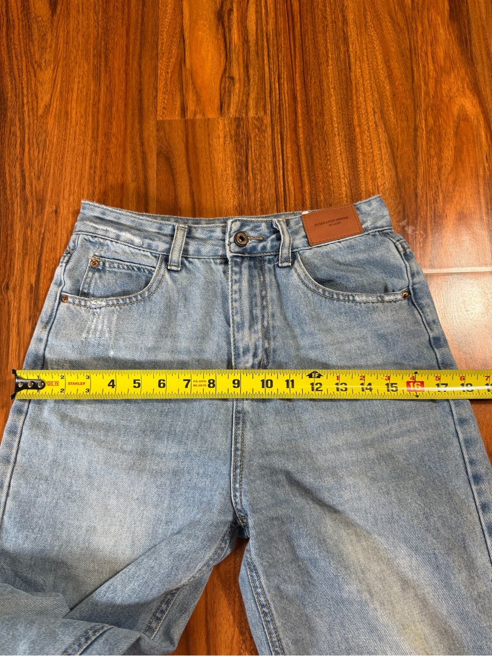 Light Wash High-Rise Straight Jeans - Size 25 - Picture 7 of 15